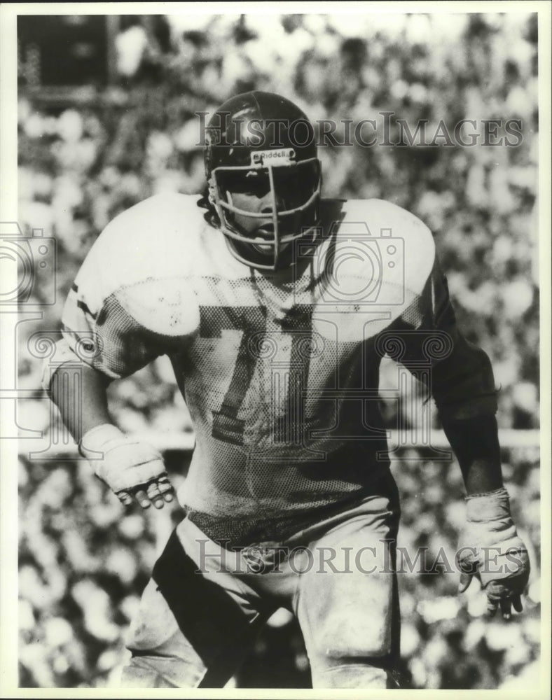 1980 Press Photo Football player Brad Budde ready to get the ball - sps01217- Historic Images