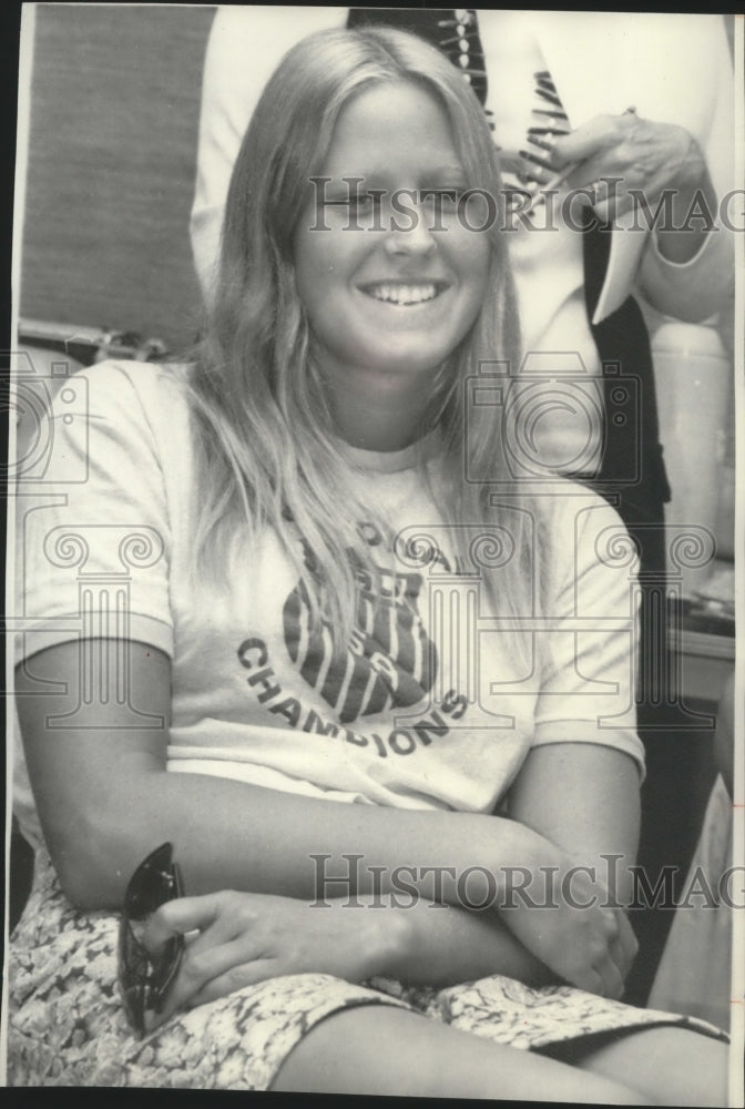 1976 Press Photo Swimmer Shirley Babashoff is all smiles - sps01542- Historic Images