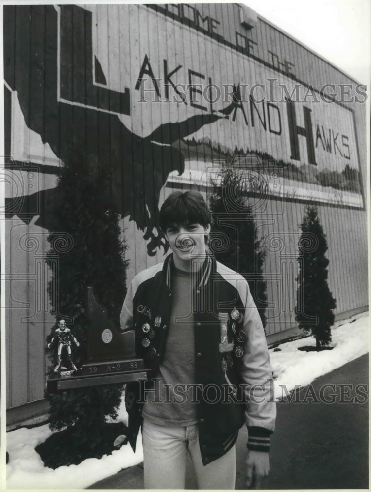 1988 Press Photo Lakeland wrestler, Chris Heitstuman, wins Idaho State title- Historic Images