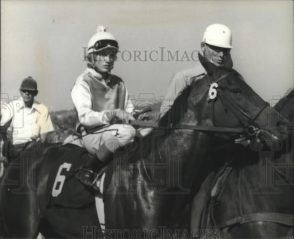 1979 Press Photo Chris Hammel-Horse Racing Jockey on His Mount With Others- Historic Images