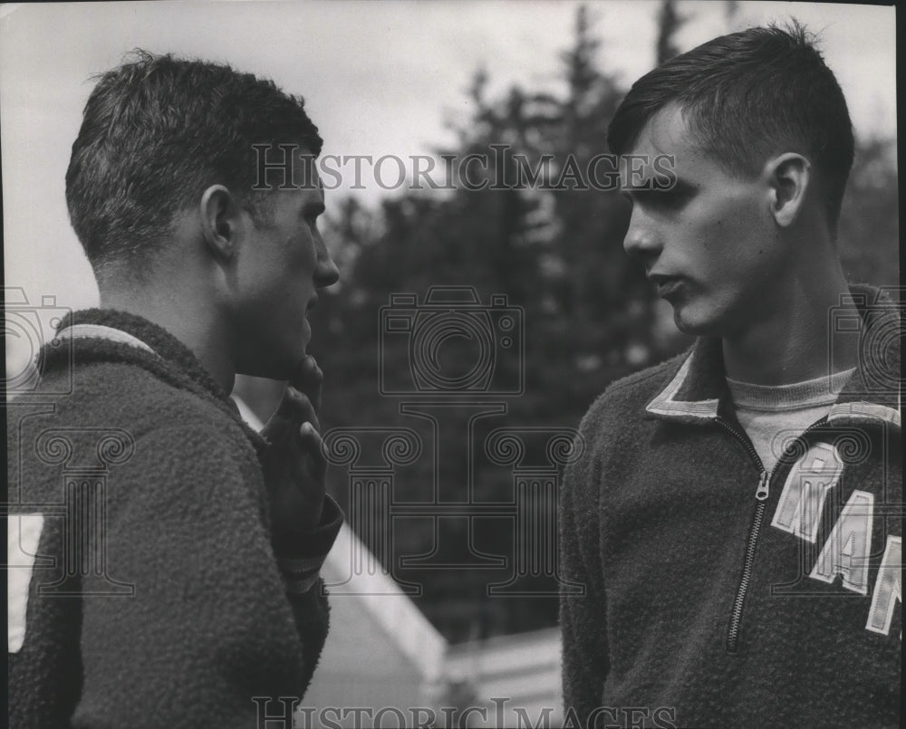 1965 Press Photo Track and field athlete, Eric Klein and teammate - sps04588- Historic Images