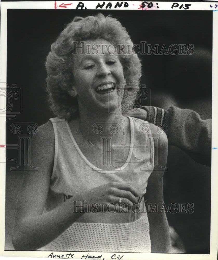 1983 Press Photo Track runner Annette Hand - sps05734- Historic Images