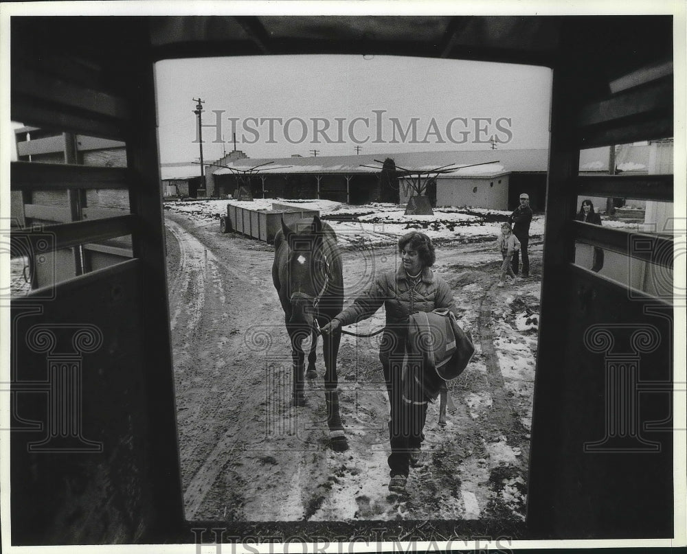 1990 Press Photo Horse racing trainer Lynda Leffel at Playfair Race Course- Historic Images