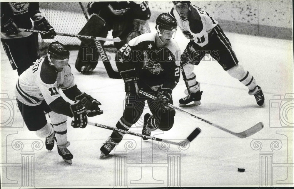 1988 Press Photo Spokane Chiefs hockey player, Mark Wingerter in action- Historic Images