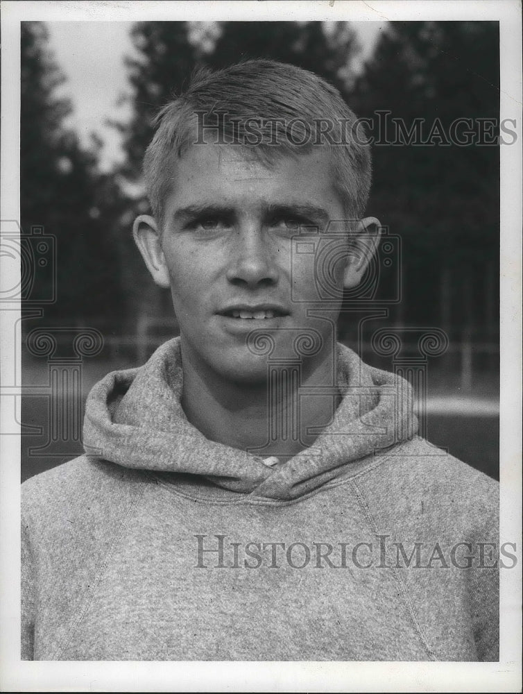 1962 Press Photo Track and field athlete, Jerry Leonard - sps06448- Historic Images