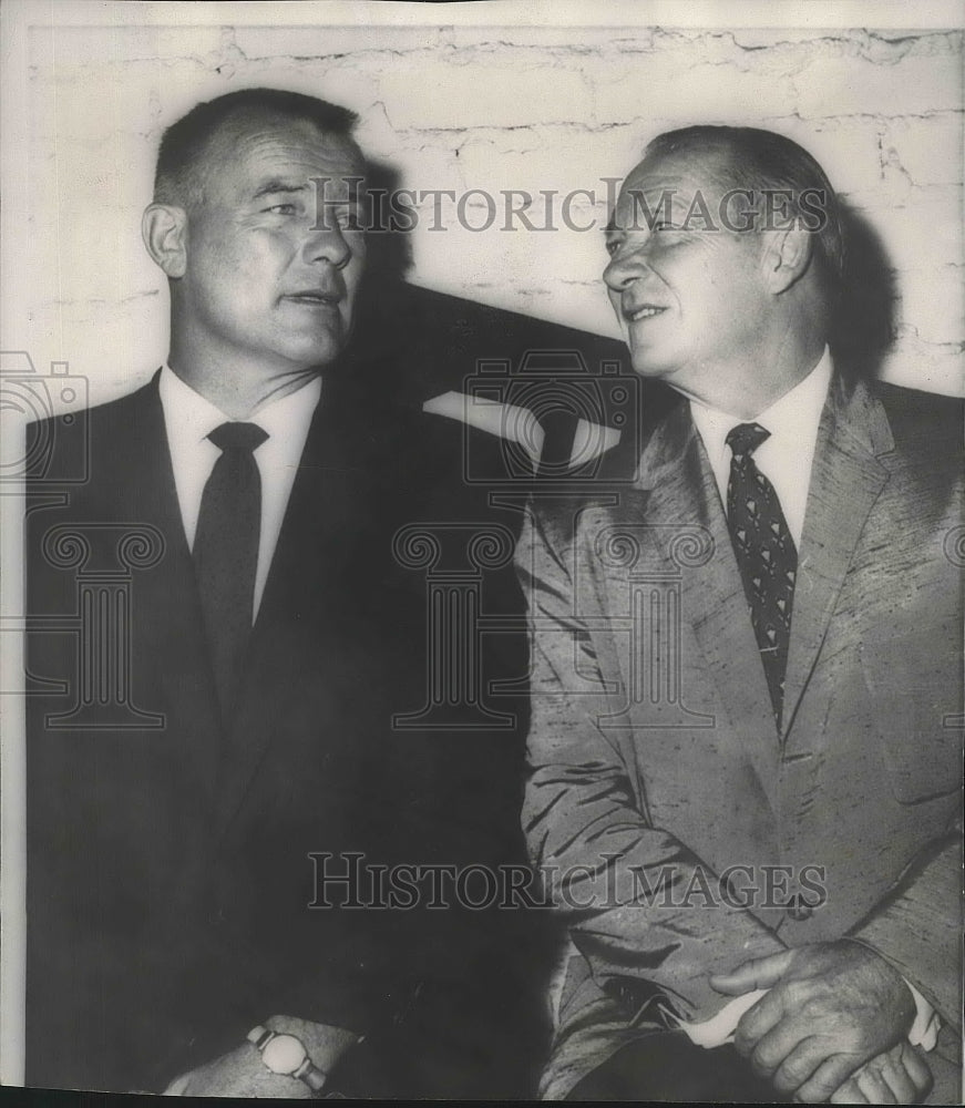 1958 Press Photo George Dickerson, UCLA&#39;s new head football coach &amp; Wilbur Johns- Historic Images