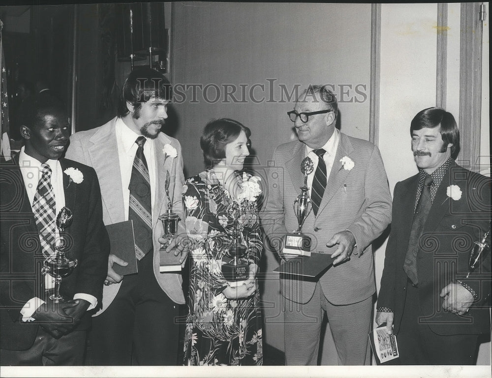 1975 Press Photo Winners of Inland Empire Sports Awards Banquet - sps07687- Historic Images