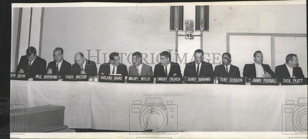 1965 Press Photo Members of a panel of sportswriters and broadcasters- Historic Images