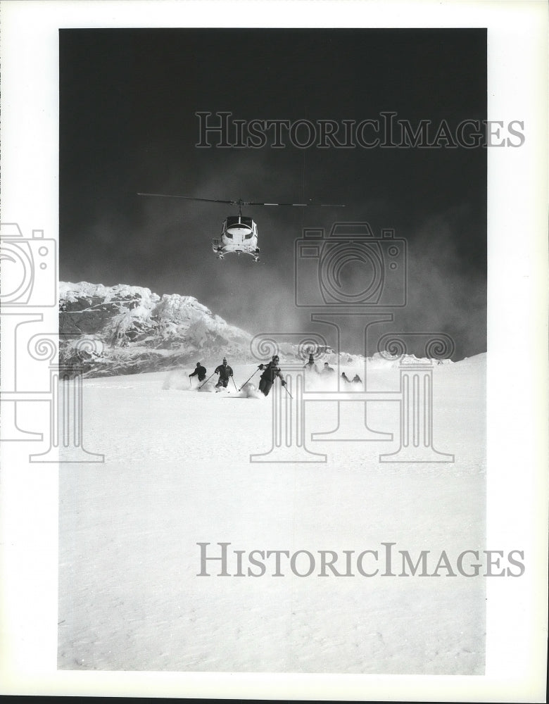 1990 Press Photo Heli-skiing in British Columbia, Canada - sps08039- Historic Images