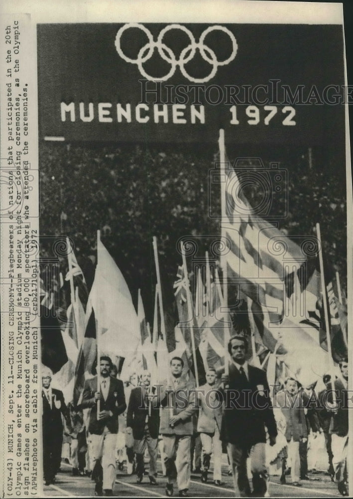 1972 Press Photo Flagbearers of nations at 20th Olympic Games closing ceremony- Historic Images