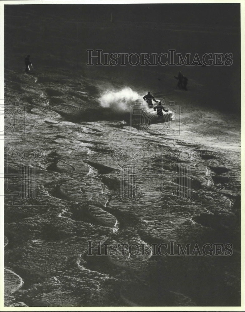 1987 Press Photo Skiers in action at Lake Louise ski area in Canada - sps08168- Historic Images