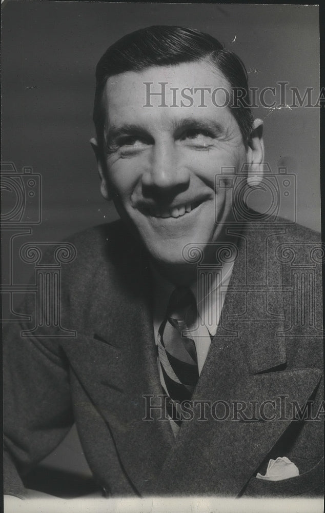 1943 Press Photo Elmer Layden, National Football League Commissioner - sps08638- Historic Images