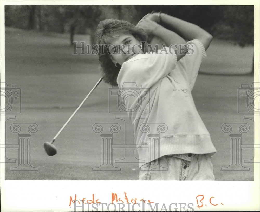 1989 Press Photo Golfer Nicole Materne&#39;s compact swing produces big drives- Historic Images