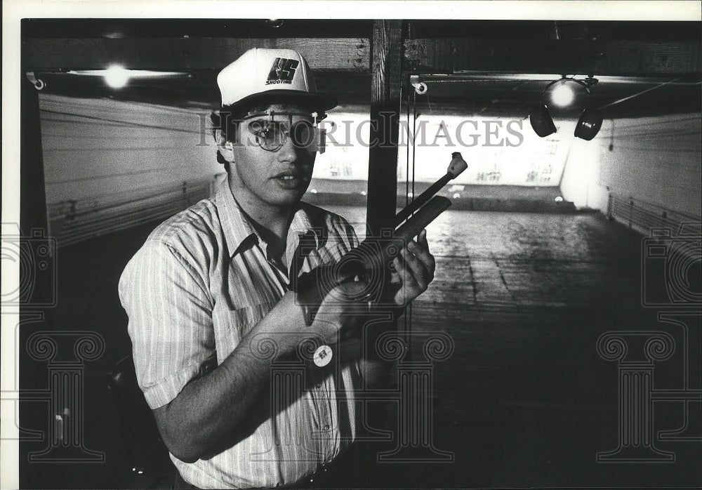 1984 Press Photo Air pistol shooter, Marcello Mancini - sps08899- Historic Images