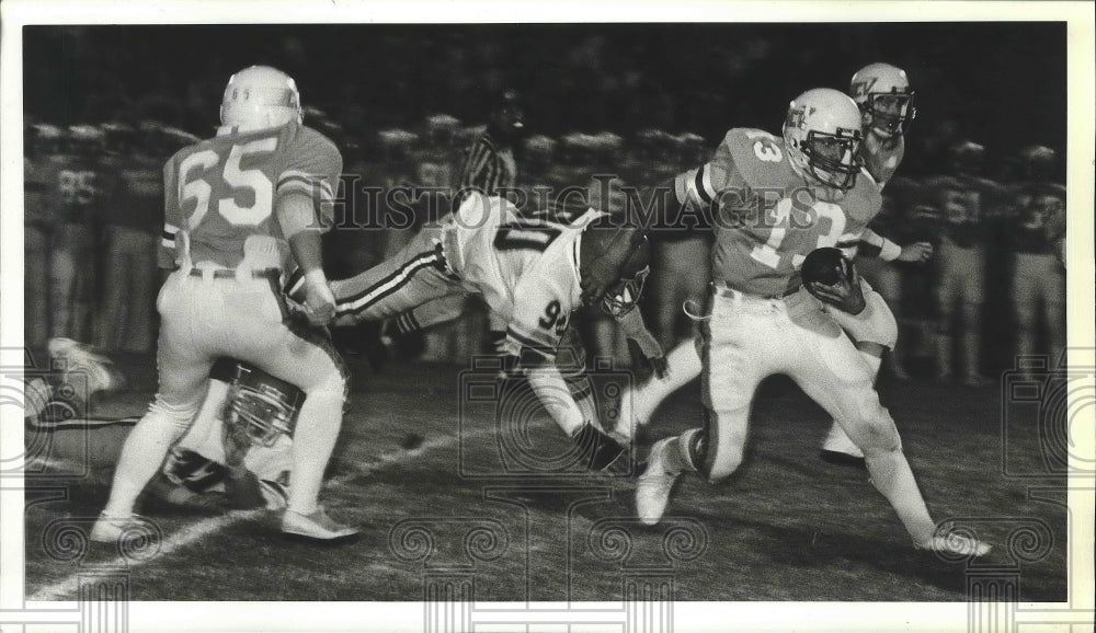 1983 Press Photo CV football player, Marlin Johnson, in action - sps08908- Historic Images