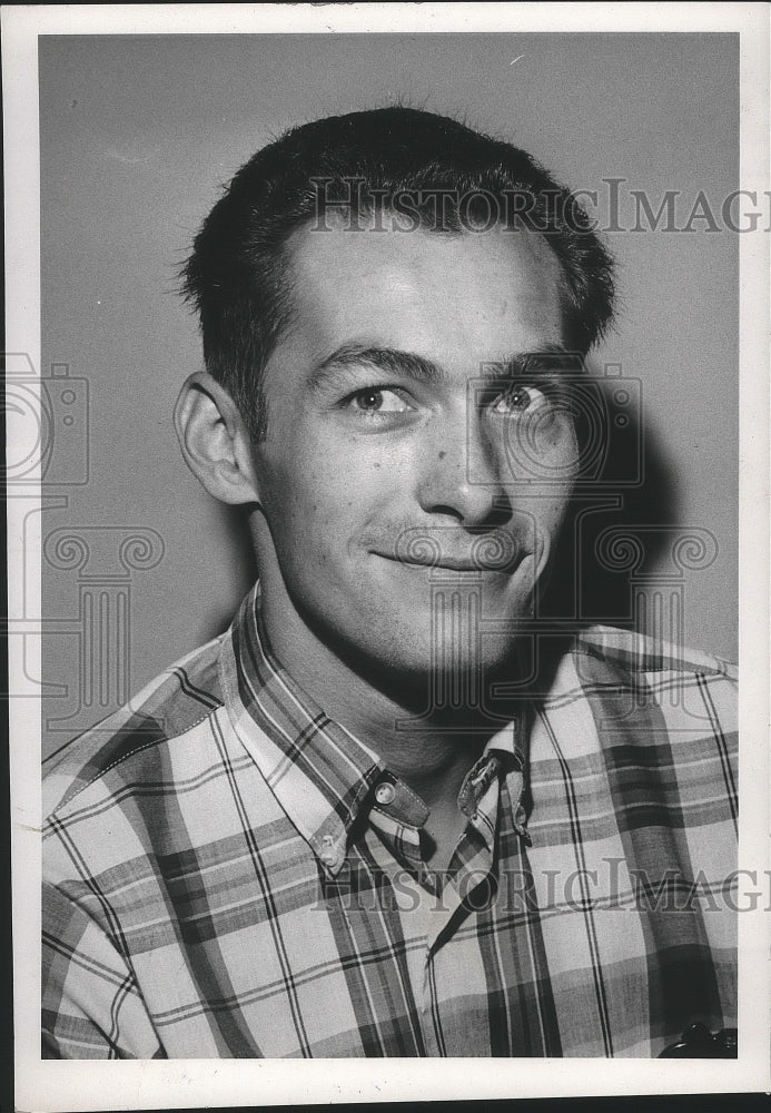 1966 Press Photo Bob Meulner, Bowler, Smiles for the Camera - sps09180- Historic Images