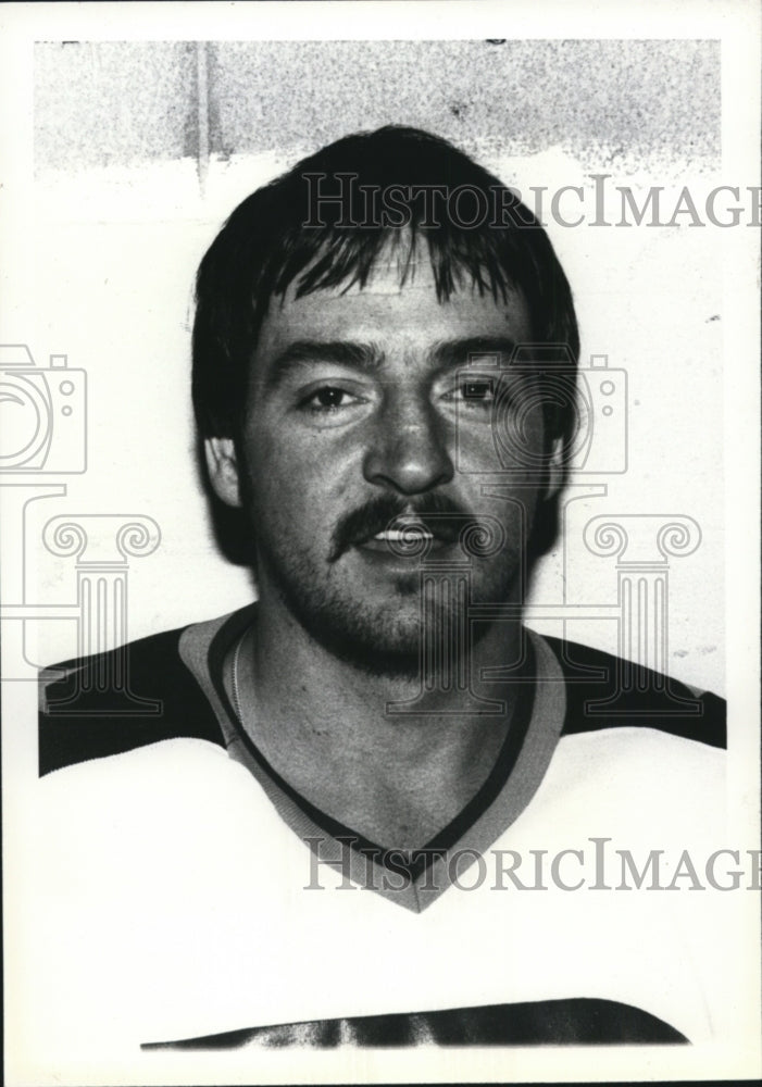 1979 Press Photo Hockey player Peter McKenzie - sps09280- Historic Images