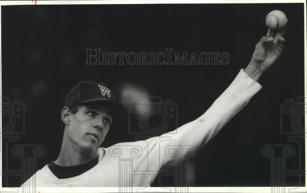 1988 Press Photo Washington State Baseball Player Darrin Duty Throws Ball- Historic Images