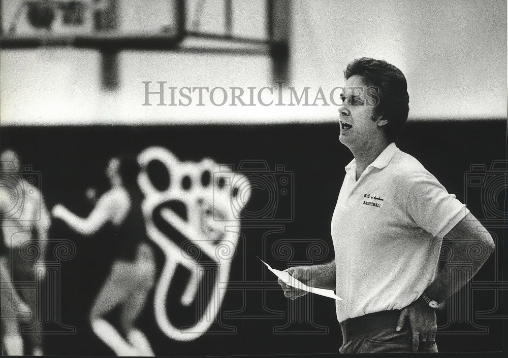 1984 Press Photo Community College of Spokane basketball coach, Sam Brasch- Historic Images