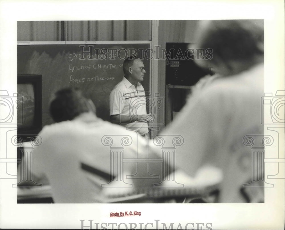 1989 Press Photo Boise State track &amp; field coach, Ed Jacoby - sps10475- Historic Images