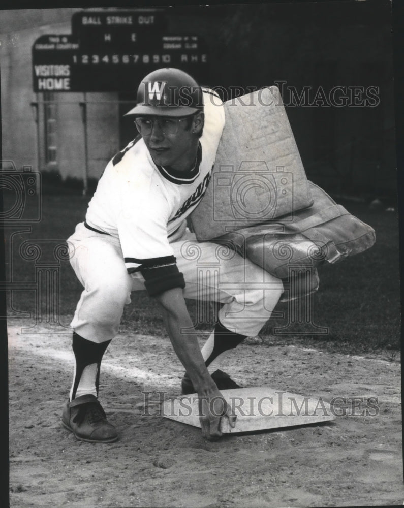 1971 Press Photo Baseball player Bob Waits - sps10793- Historic Images