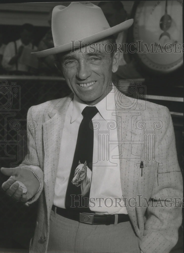 1956 Press Photo Horse Jockey Henry Duncan - sps11289- Historic Images