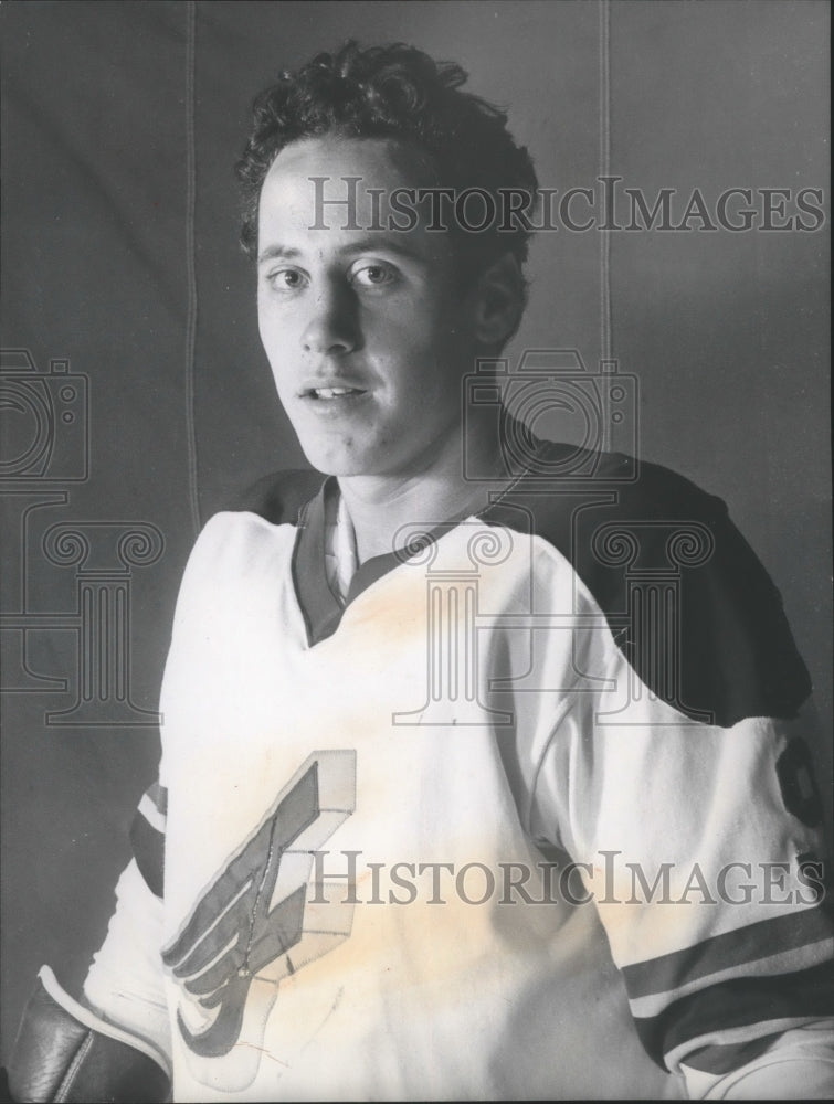 1978 Press Photo Hockey player Peter Morris - sps11409- Historic Images