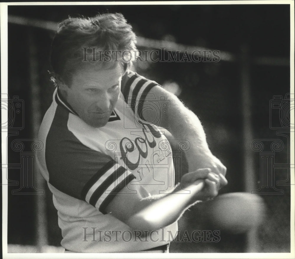 1987 Press Photo Softball player, Jack Smetana, in action - sps12041- Historic Images