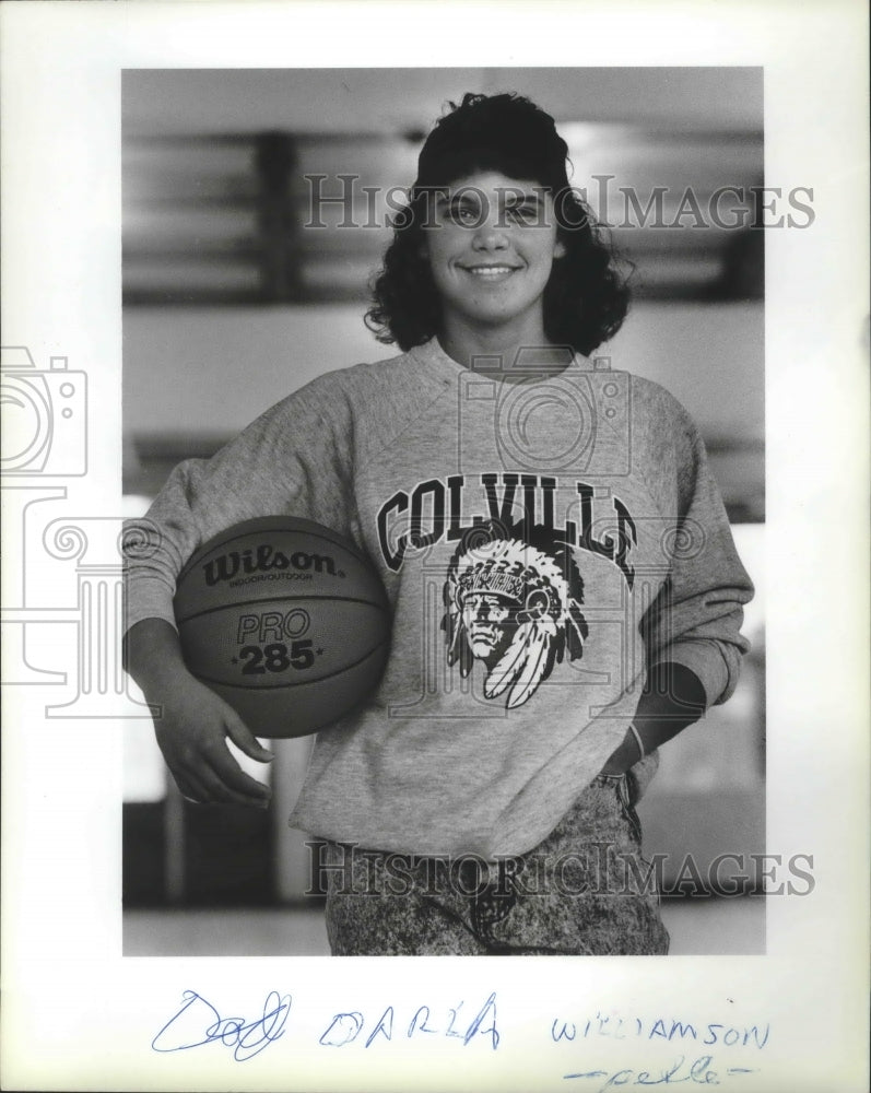 1988 Press Photo Colville basketball player, Darla Williamson, poses for photo- Historic Images