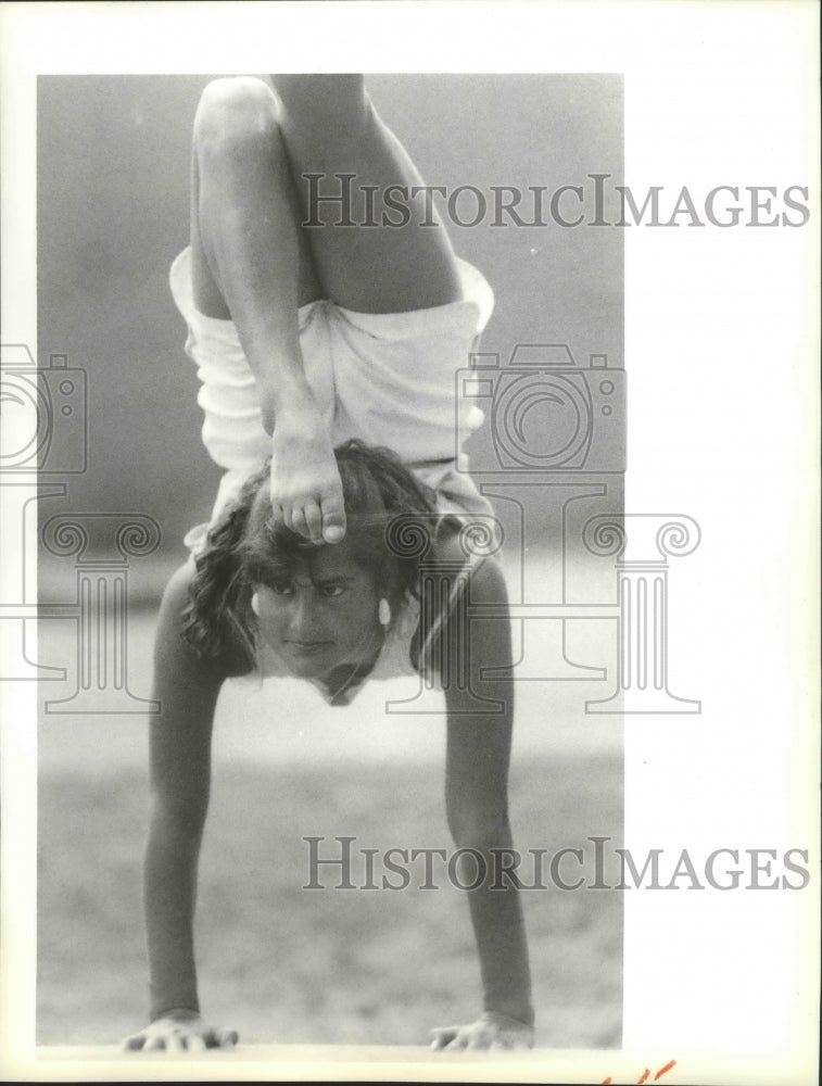 1989 Press Photo Gymnast Heather Staggs of Coeur D&#39; Alene High School, gymnast.- Historic Images