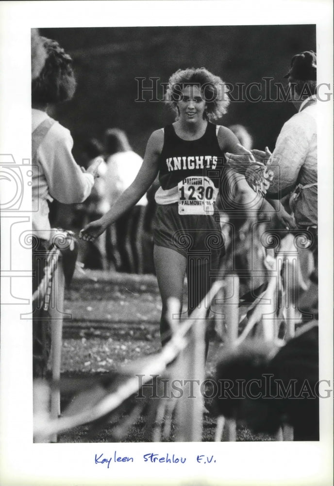 1988 Press Photo Kayleen Strehlou after winning the AA title - sps12255- Historic Images