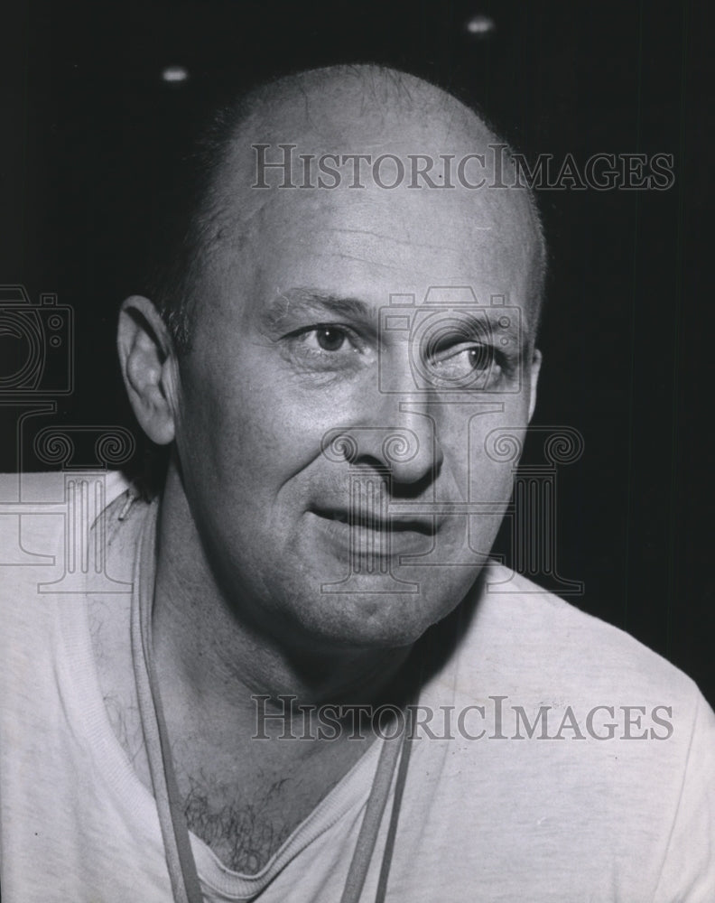 1962 Press Photo Harold Thompson, Rogers girls basketball coach - sps12381- Historic Images