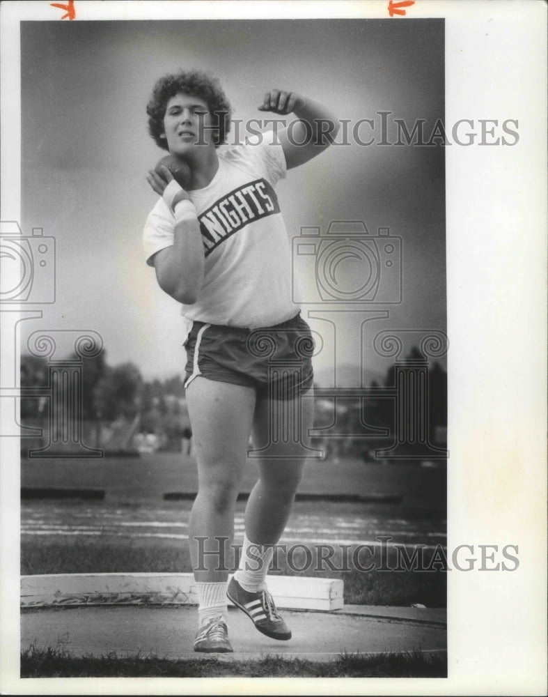 1979 Press Photo Mike Shill, East Valley High shot put star, ready to throw- Historic Images