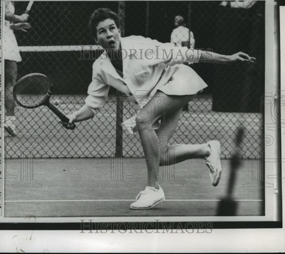 1965 Press Photo Tennis player Cande Webb - sps13203- Historic Images