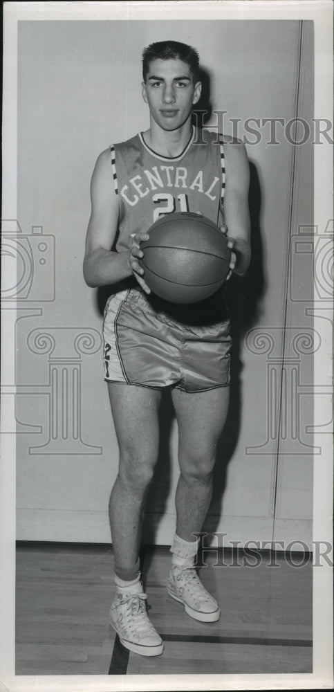 1960 Press Photo Larry Sloan, Central Valley High School, poses with basketball- Historic Images