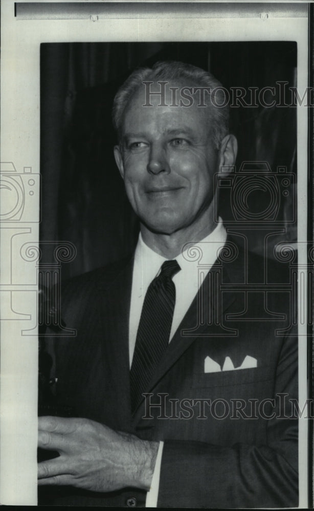 1969 Press Photo Bud Wilkenson - sps13591- Historic Images