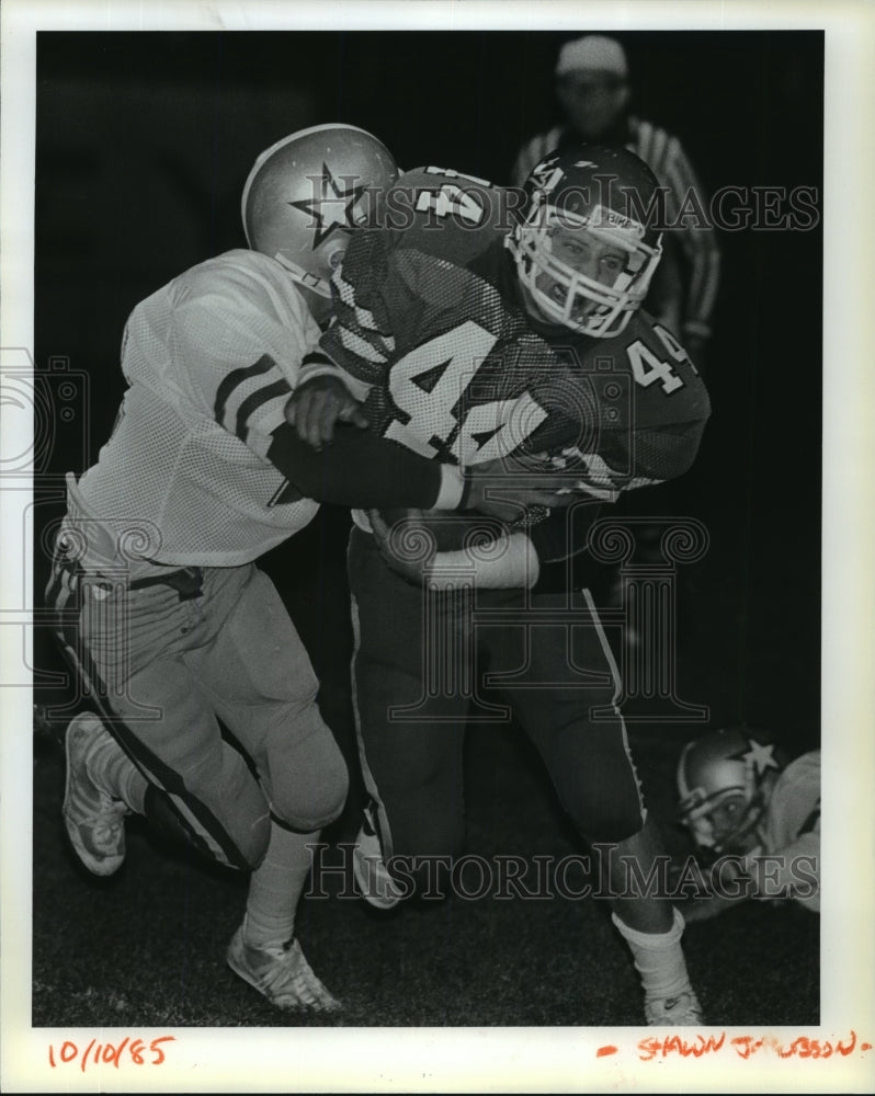 1985 Press Photo #44 Craig Peterson, East Valley High football, hangs onto ball- Historic Images