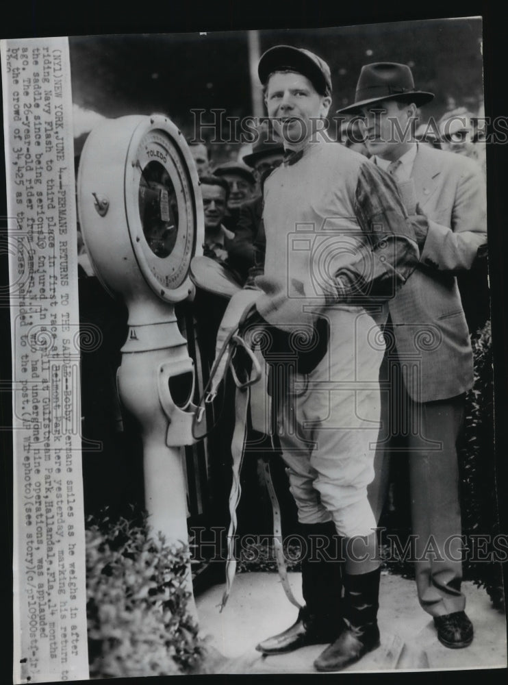 1950 Press Photo Jockey Bobby Permane weighs in at Belmont Park - sps13870- Historic Images