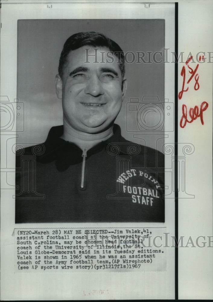 1965 Press Photo Jim Valek, college football coach, in West Point staff shirt- Historic Images