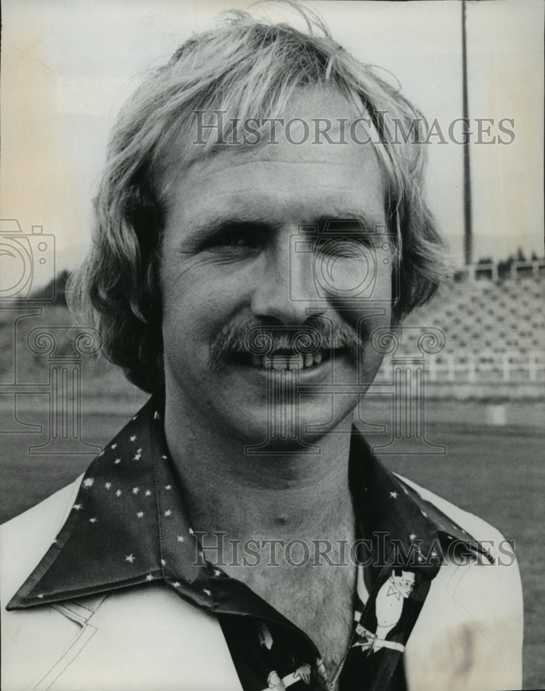 1977 Press Photo Football coach, Rick Seefried - sps14264- Historic Images