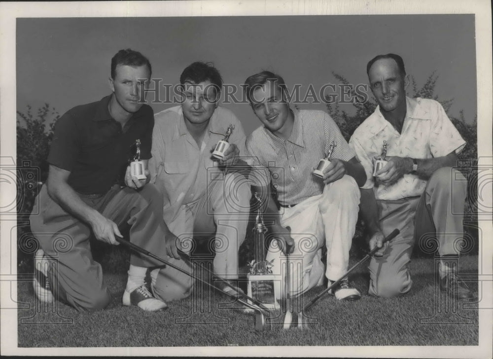 1951 Press Photo Al Mengut, amateur golfer with Armed forces golf tourney trophy- Historic Images