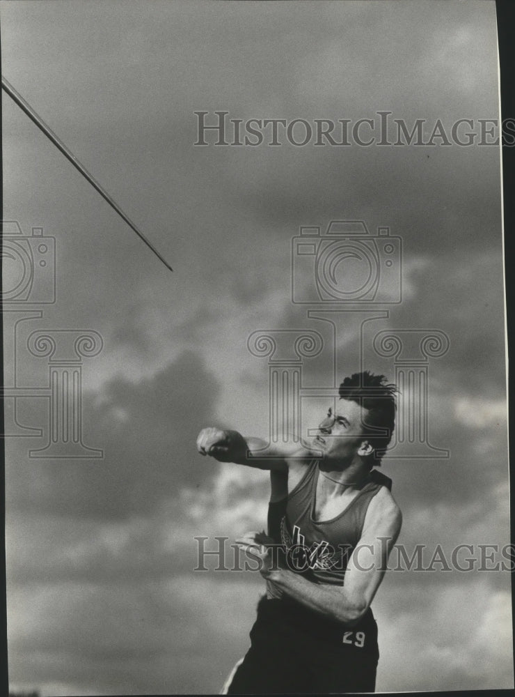 1982 Press Photo West Valley javelin thrower Chris Vogel - sps15491- Historic Images