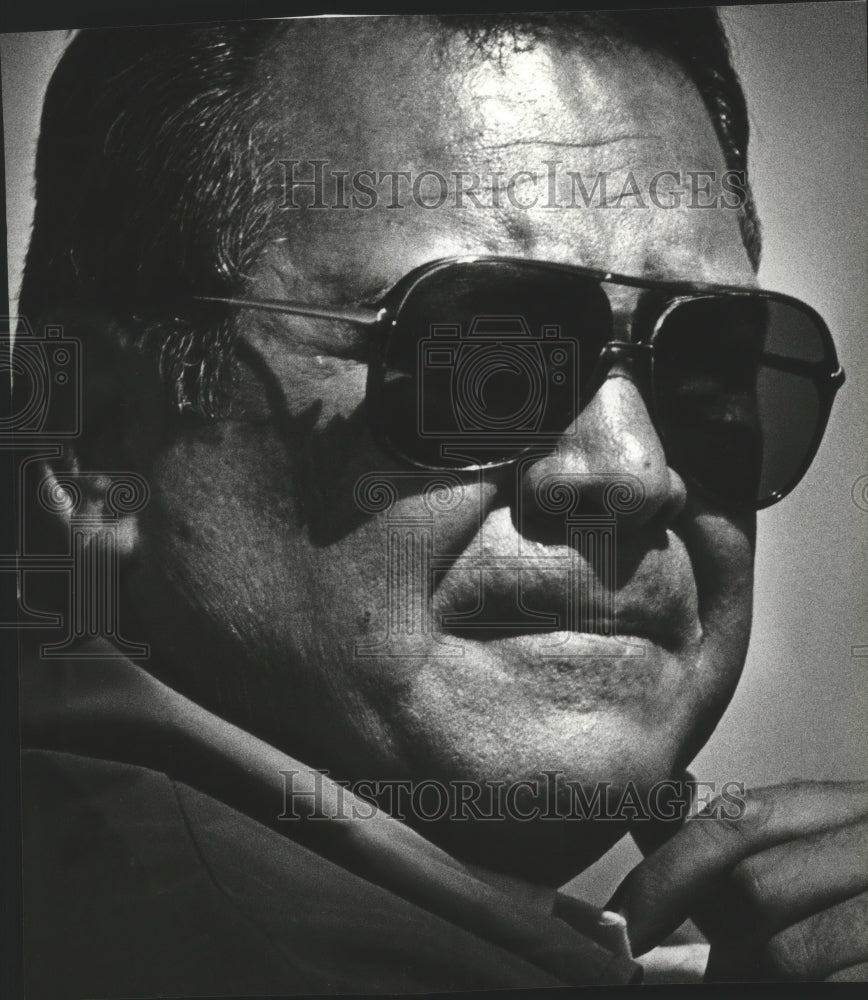 1981 Press Photo Seattle Seahawks coach Jack Patera in sunglasses - sps15732- Historic Images