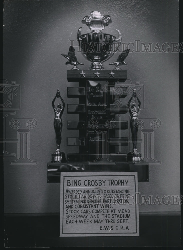 1956 Press Photo Bing Crosby Trophy awarded to top Spokane area stock car driver- Historic Images