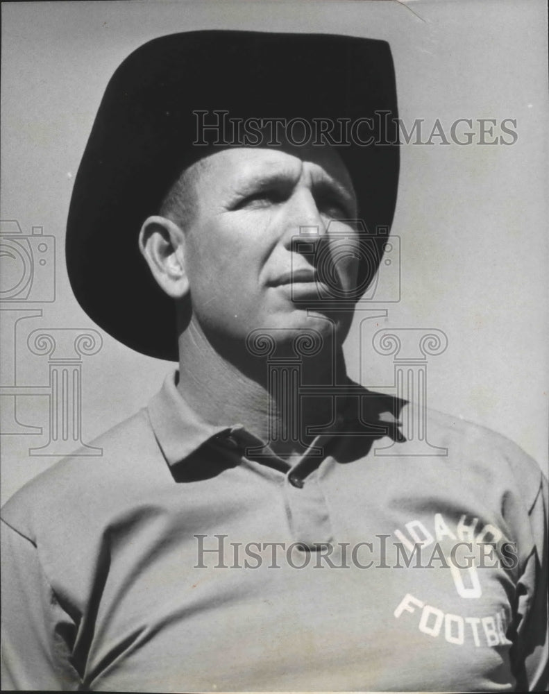 1968 Press Photo Y. C. McNease, University of Idaho football coach in cowboy hat- Historic Images