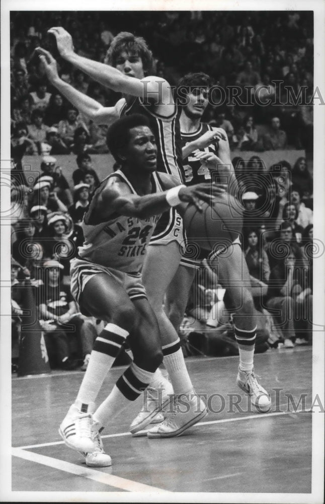 1977 Press Photo Harold Rhodes Washington State University - sps15975- Historic Images