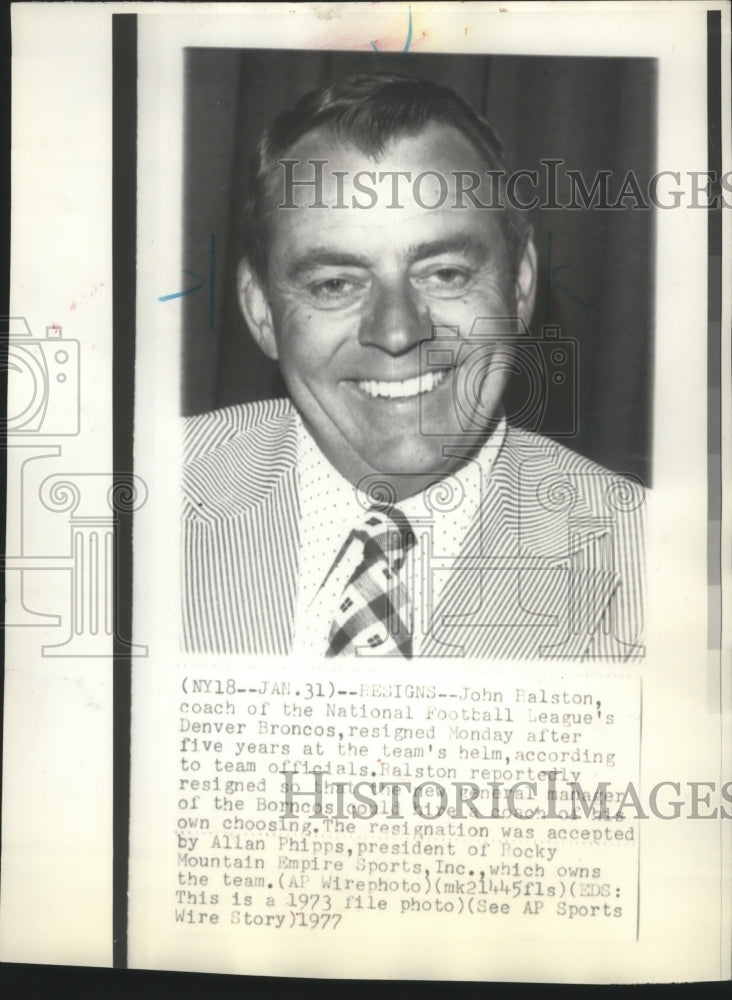 1977 Press Photo Coach John Falston of Denver Broncos resigns - sps16257- Historic Images