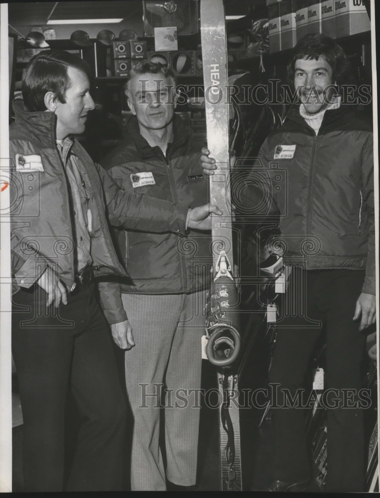 1975 Press Photo Skiers John Granlund, Glenn Ryan &amp; Skip Wood with skis- Historic Images