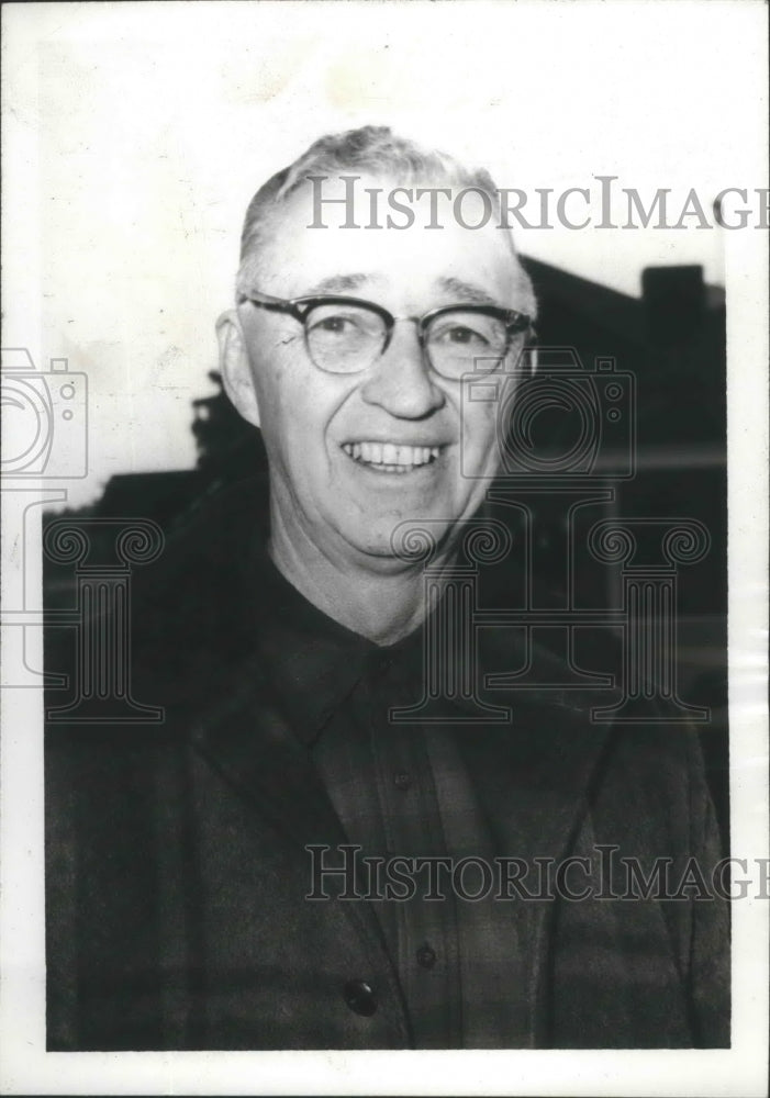 1969 Press Photo Horse Racing Leonard Roberts - sps17068- Historic Images