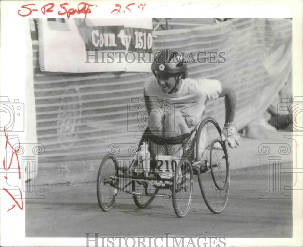 1987 Press Photo Wheelchair competitor Candace Cable-Brookes in Bloomsday run- Historic Images